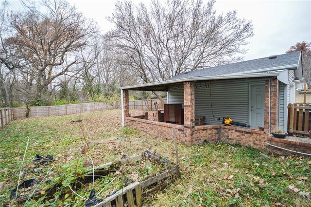 1510 S Vermont Avenue, Independence, MO 64052