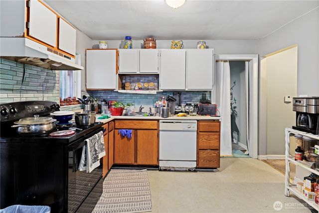 12206 1st Avenue S, Seattle, WA 98168