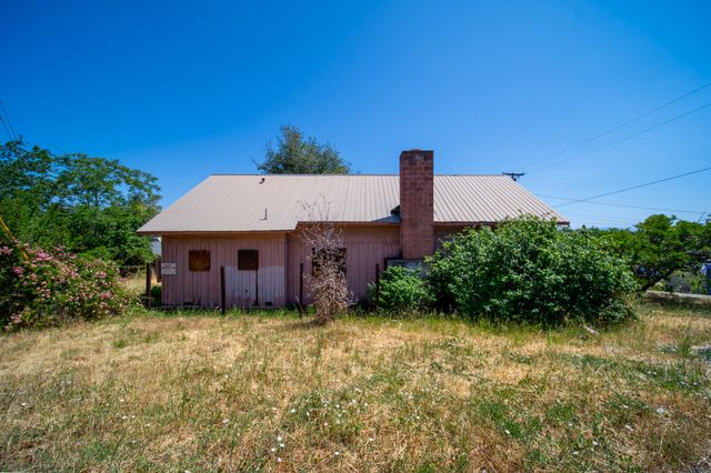 1868 Gold Street, Redding, CA 96001