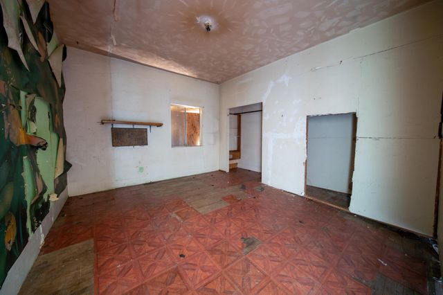 1868 Gold Street, Redding, CA 96001