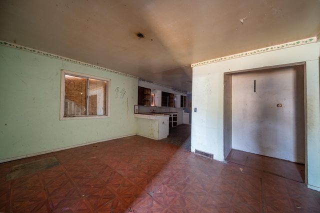 1868 Gold Street, Redding, CA 96001