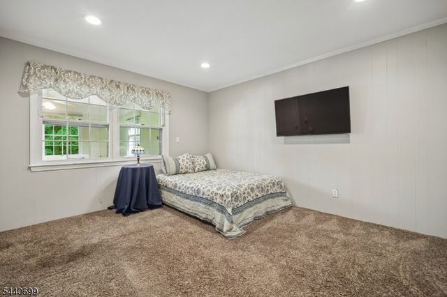 6 Noe Ave, Madison Boro, NJ 07940