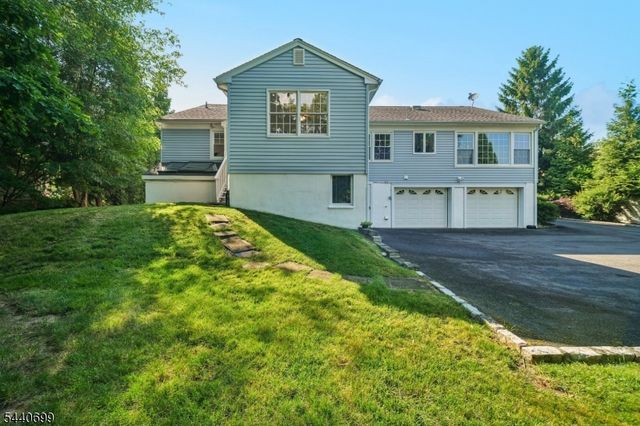 6 Noe Ave, Madison Boro, NJ 07940