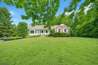 6 Noe Ave, Madison Boro, NJ 07940