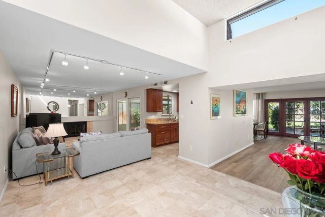 4260 Karensue Avenue, San Diego, CA 92122