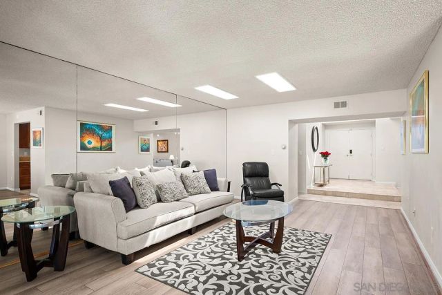 4260 Karensue Avenue, San Diego, CA 92122