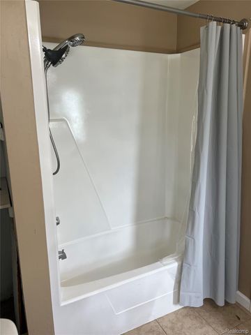 35945 Herman Street, Romulus, MI 48174