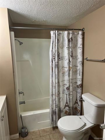 35945 Herman Street, Romulus, MI 48174