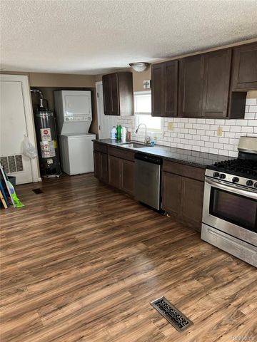 35945 Herman Street, Romulus, MI 48174