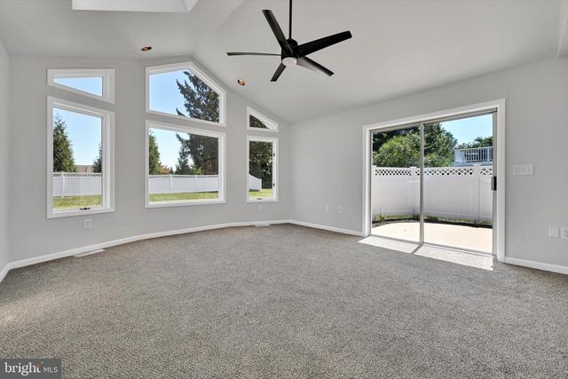143 S OAK ST, Lititz, PA 17543