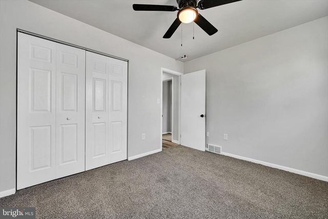 143 S OAK ST, Lititz, PA 17543