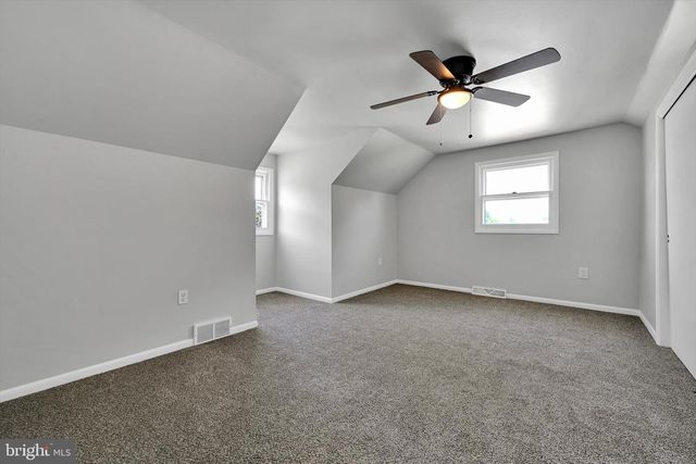143 S OAK ST, Lititz, PA 17543