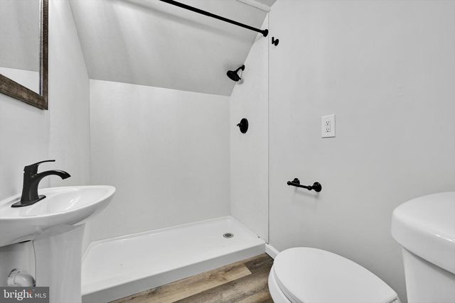 143 S OAK ST, Lititz, PA 17543