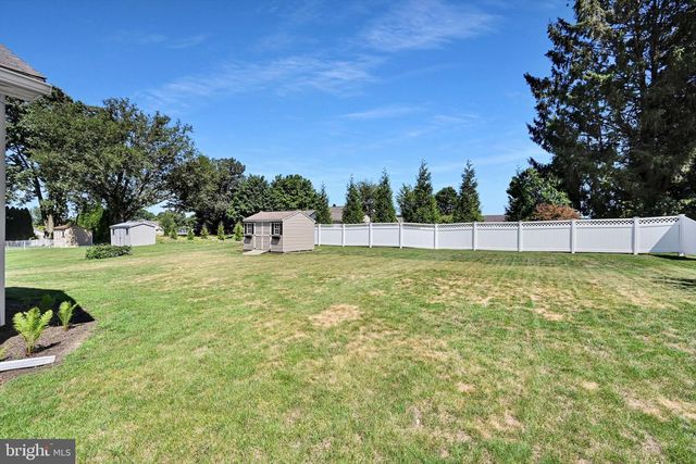 143 S OAK ST, Lititz, PA 17543