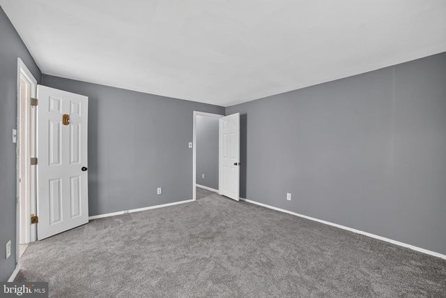 518 CARVER CT, Lawnside, NJ 08045