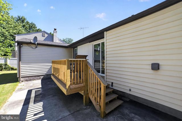 518 CARVER CT, Lawnside, NJ 08045