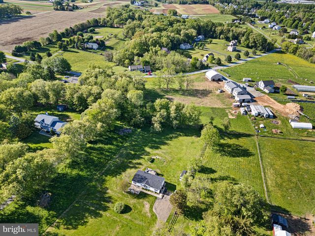 1813 TWIN HOUSE RD, Oxford, PA 19363
