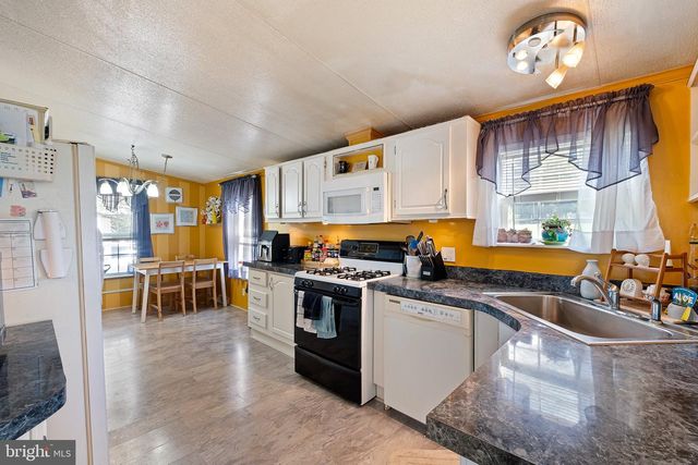 1813 TWIN HOUSE RD, Oxford, PA 19363