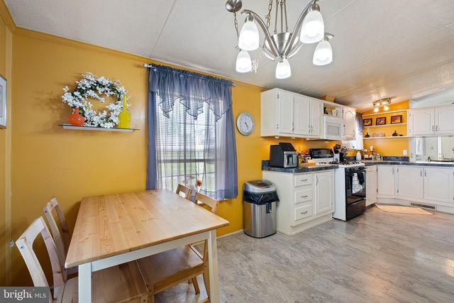 1813 TWIN HOUSE RD, Oxford, PA 19363