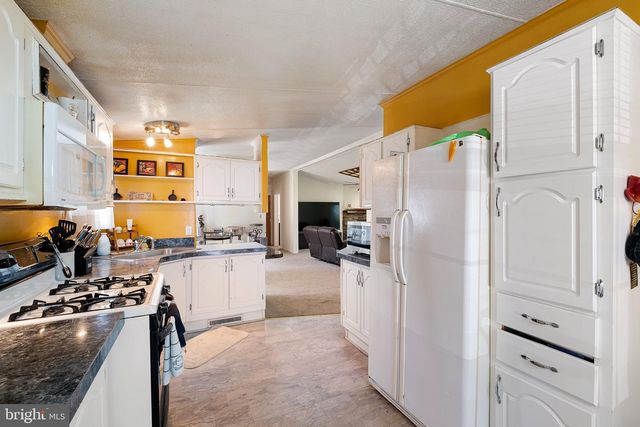 1813 TWIN HOUSE RD, Oxford, PA 19363