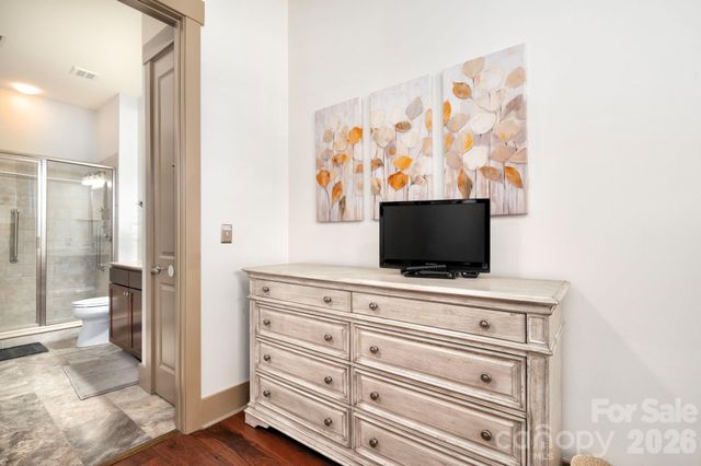 42 Schenck Parkway B08, Asheville, NC 28803