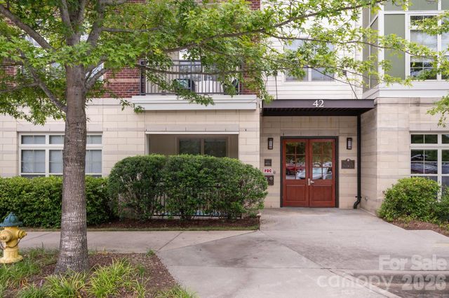 42 Schenck Parkway B08, Asheville, NC 28803