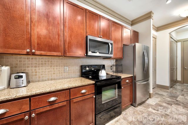 42 Schenck Parkway B08, Asheville, NC 28803
