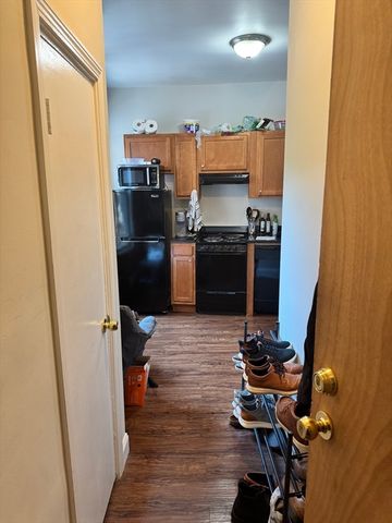 115 Salem St 10, Boston, MA 02113