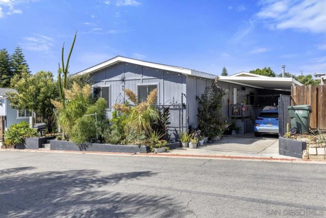 1380 Oak Hill Dr SPC 42, Escondido, CA 92026