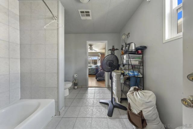 1380 Oak Hill Dr SPC 42, Escondido, CA 92026