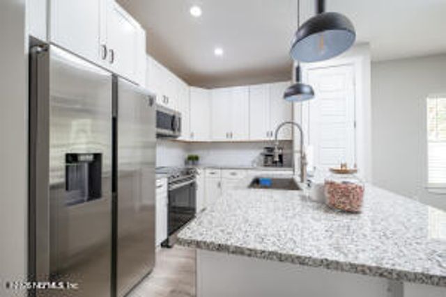 817 7TH Avenue S, Jacksonville Beach, FL 32250