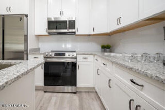 817 7TH Avenue S, Jacksonville Beach, FL 32250