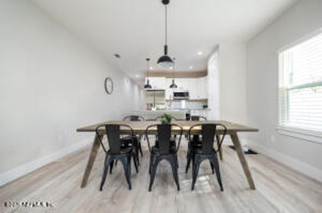 817 7TH Avenue S, Jacksonville Beach, FL 32250