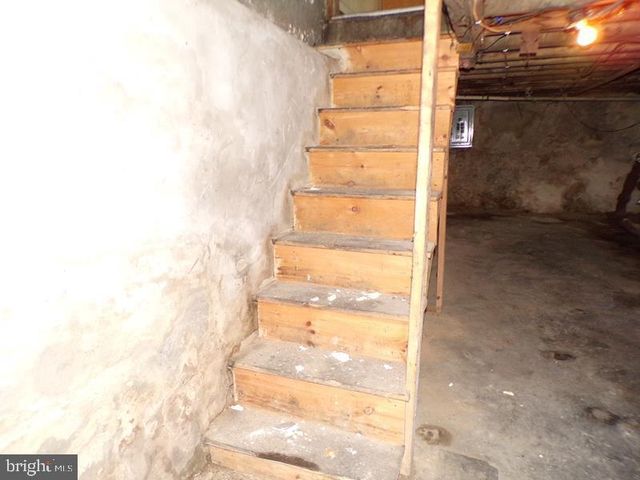 2057 S CECIL ST, Philadelphia, PA 19143