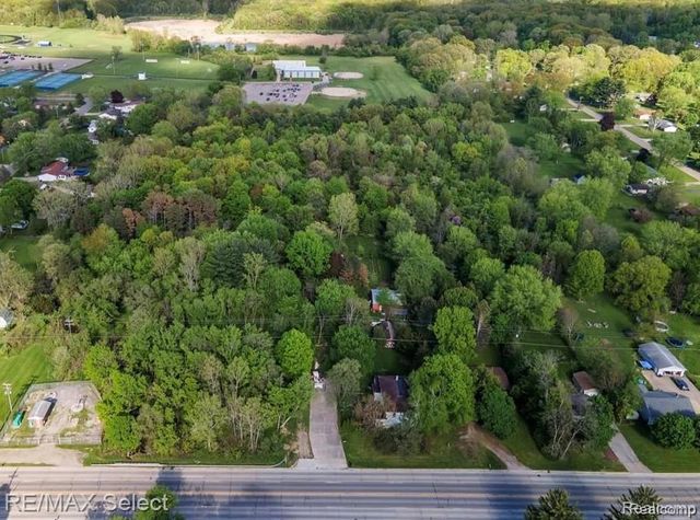 4180 N Genesee Road, Flint, MI 48506