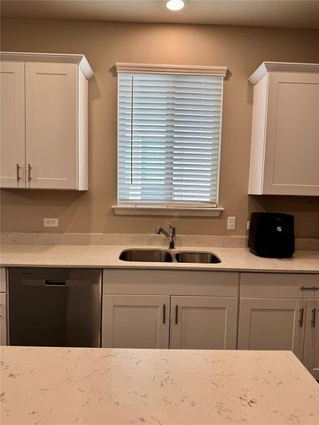 121 English Oak ST, Georgetown, TX 78626