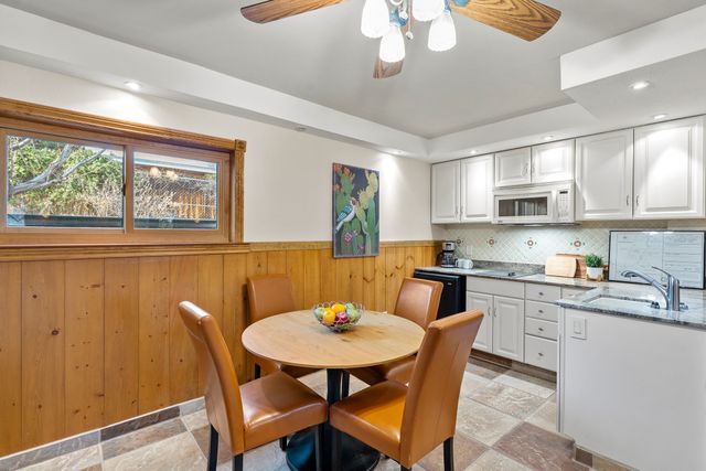 129 Piedra Loop, White Rock, NM 87547