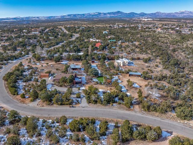 129 Piedra Loop, White Rock, NM 87547