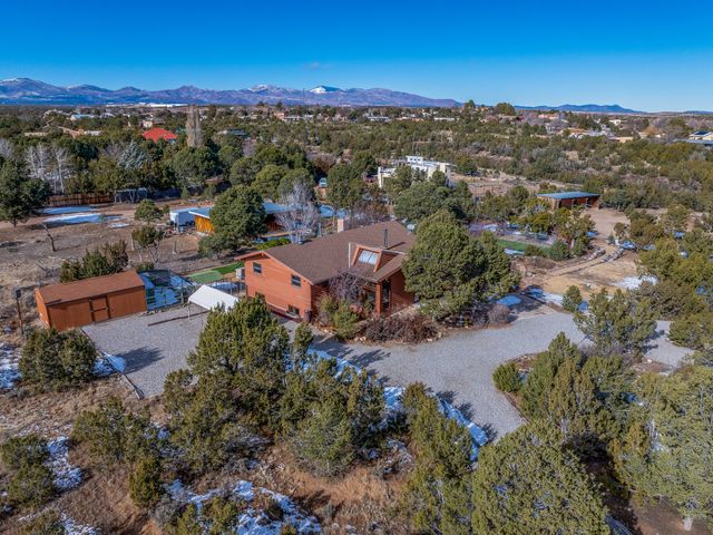 129 Piedra Loop, White Rock, NM 87547