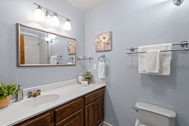 129 Piedra Loop, White Rock, NM 87547