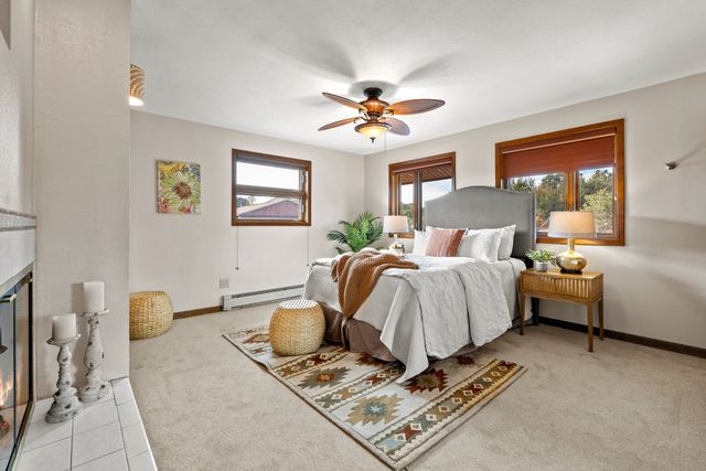 129 Piedra Loop, White Rock, NM 87547