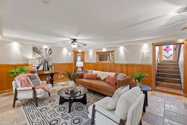 129 Piedra Loop, White Rock, NM 87547