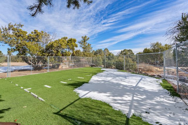 129 Piedra Loop, White Rock, NM 87547