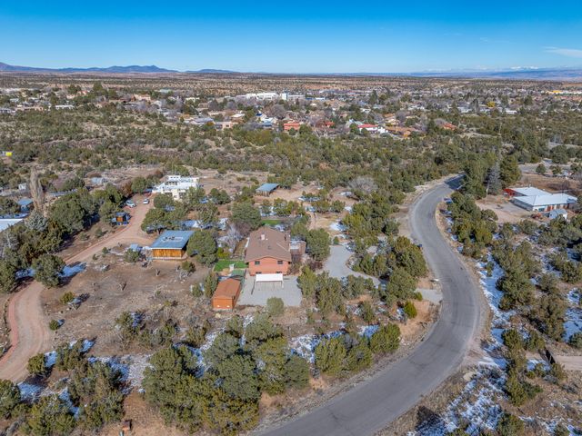 129 Piedra Loop, White Rock, NM 87547