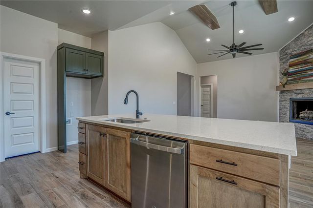 240 Meadowlark Lane, Blanchard, OK 73010