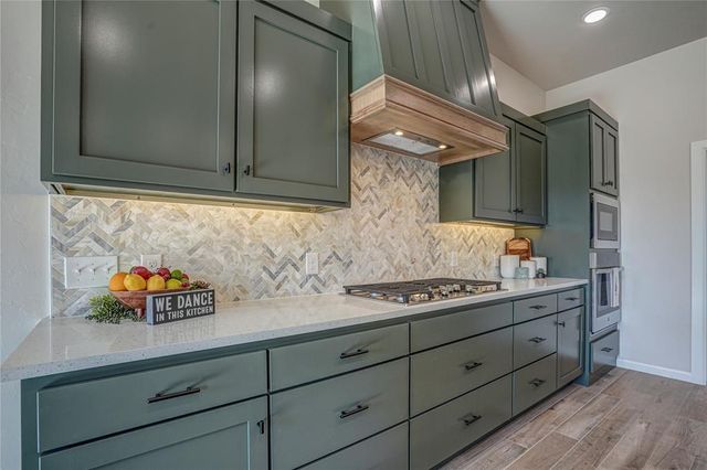 240 Meadowlark Lane, Blanchard, OK 73010