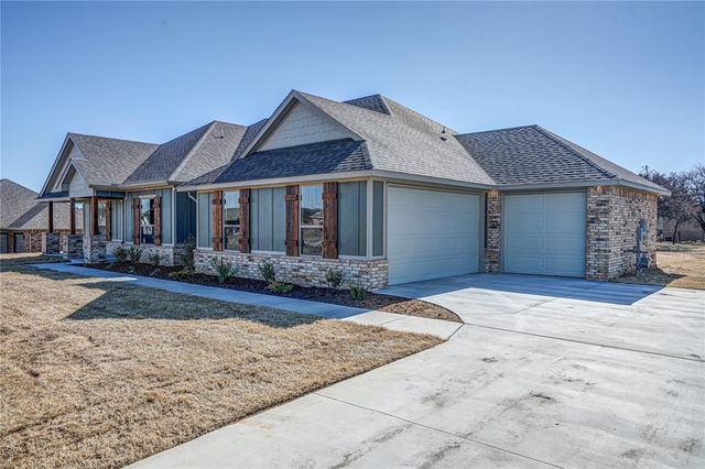 240 Meadowlark Lane, Blanchard, OK 73010