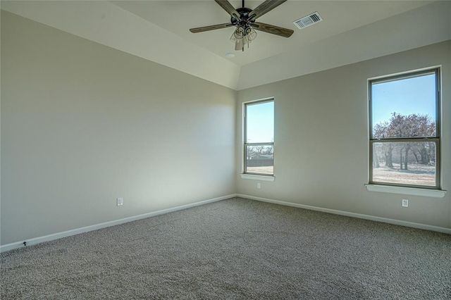 240 Meadowlark Lane, Blanchard, OK 73010