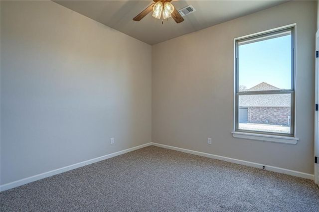 240 Meadowlark Lane, Blanchard, OK 73010