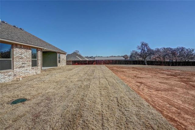 240 Meadowlark Lane, Blanchard, OK 73010